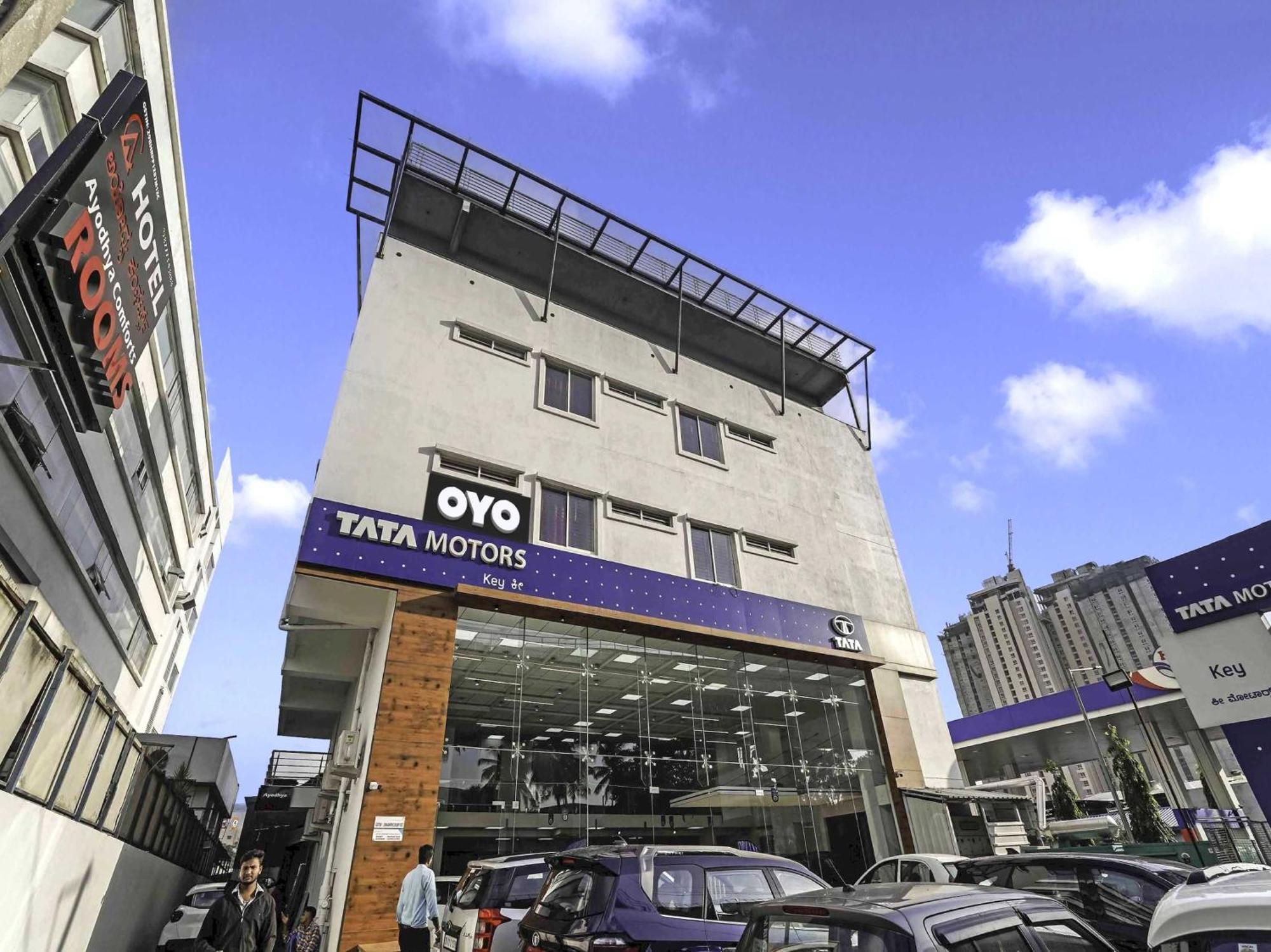 Oyo Flagship Hotel Ayodhya บังกาลอร์ ภายนอก รูปภาพ