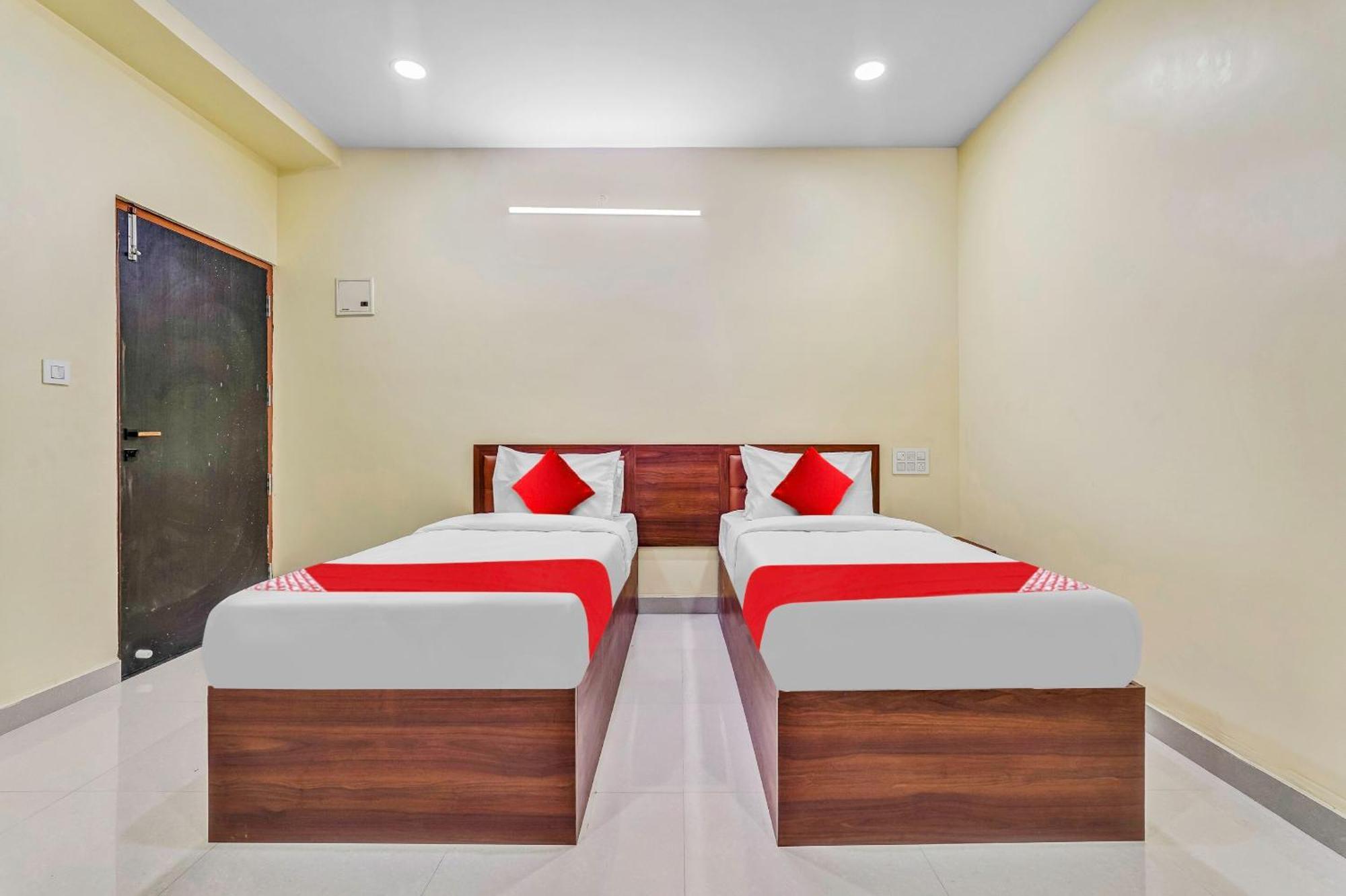 Oyo Flagship Hotel Ayodhya บังกาลอร์ ภายนอก รูปภาพ